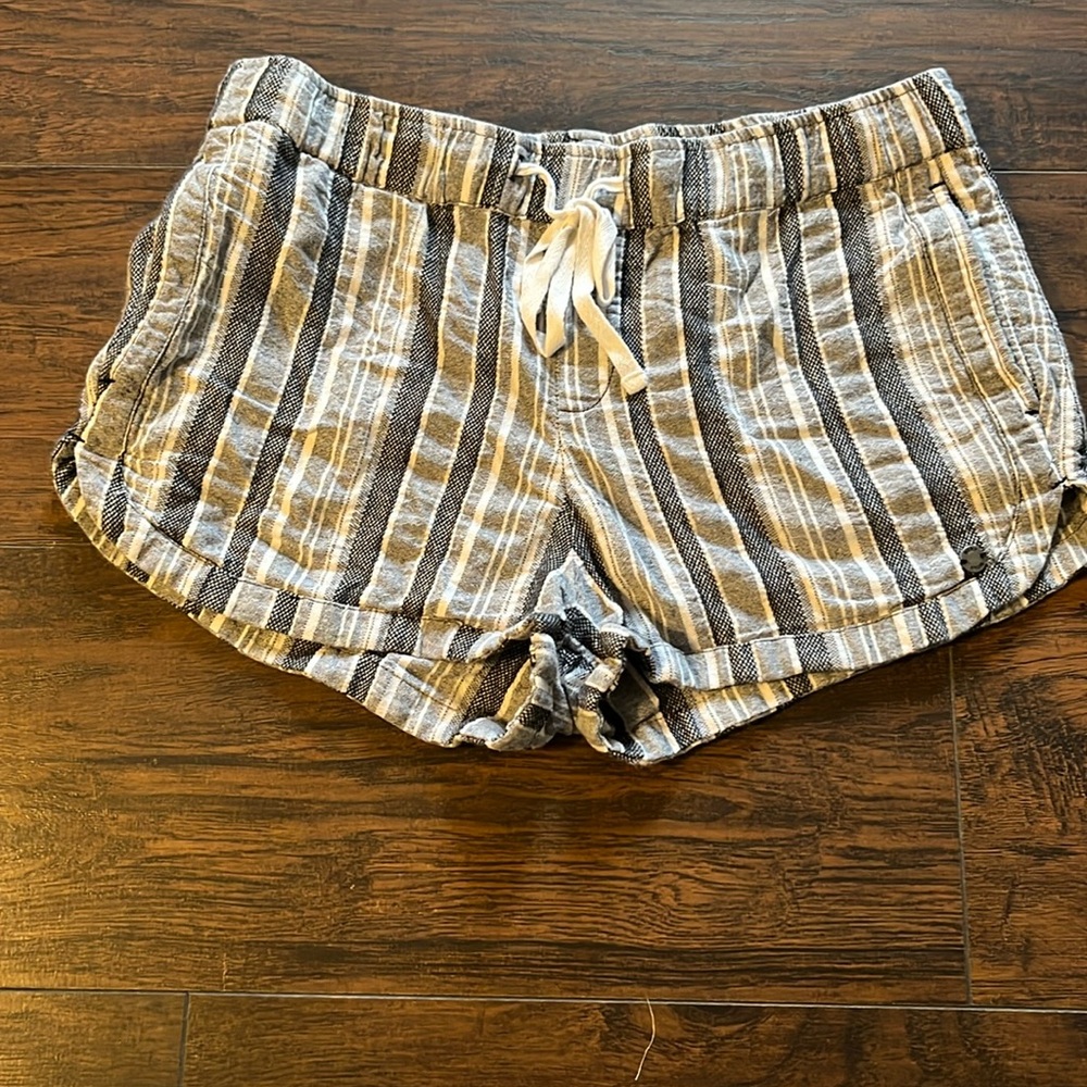 Womens Roxy size medium shorts.